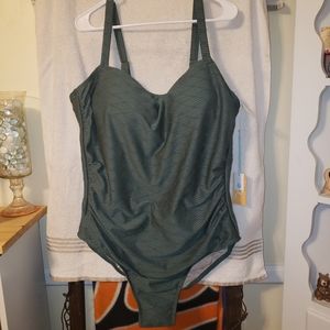 Nwt 24w green one piece bathing suit